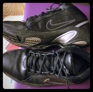 Black nike